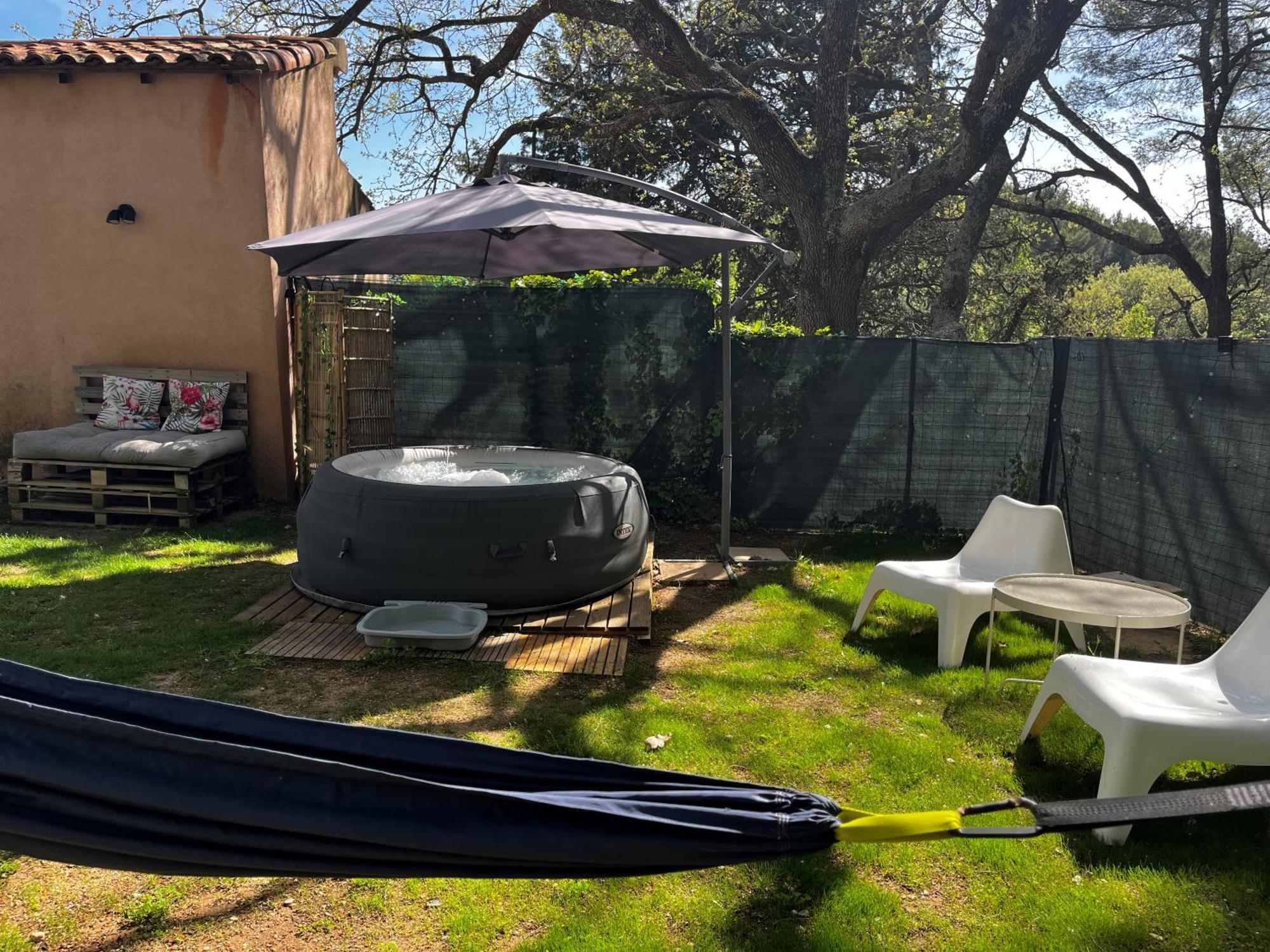 Maison Provencale Au Calme De La Campagne Avec Jacuzzi Aix-en-Provence Ngoại thất bức ảnh