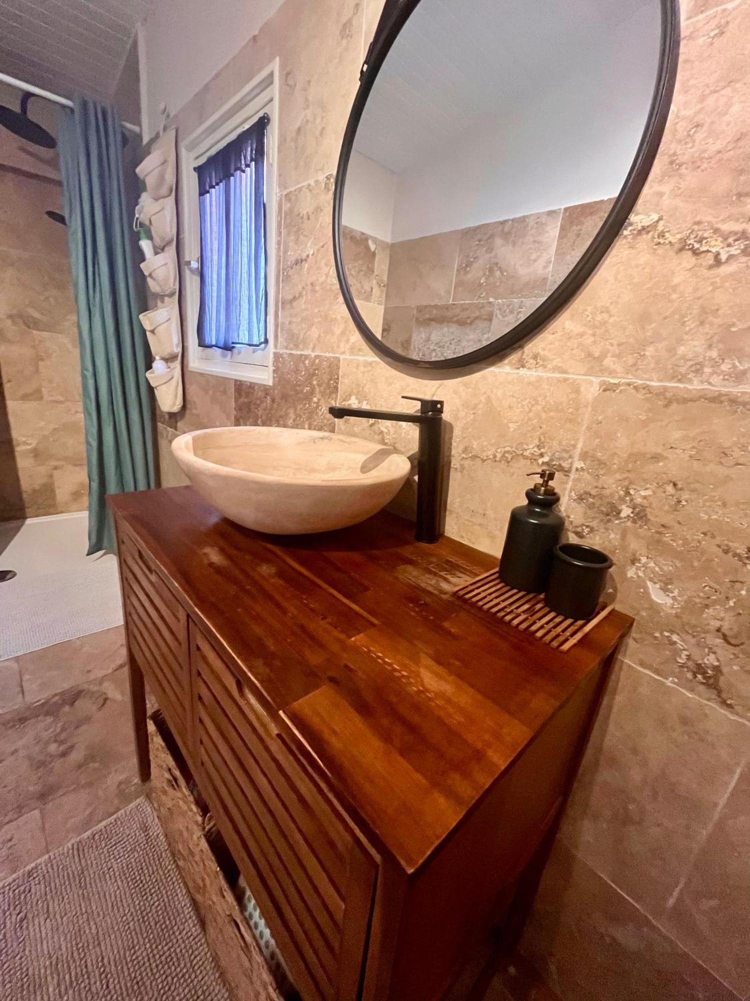 Maison Provencale Au Calme De La Campagne Avec Jacuzzi Aix-en-Provence Ngoại thất bức ảnh